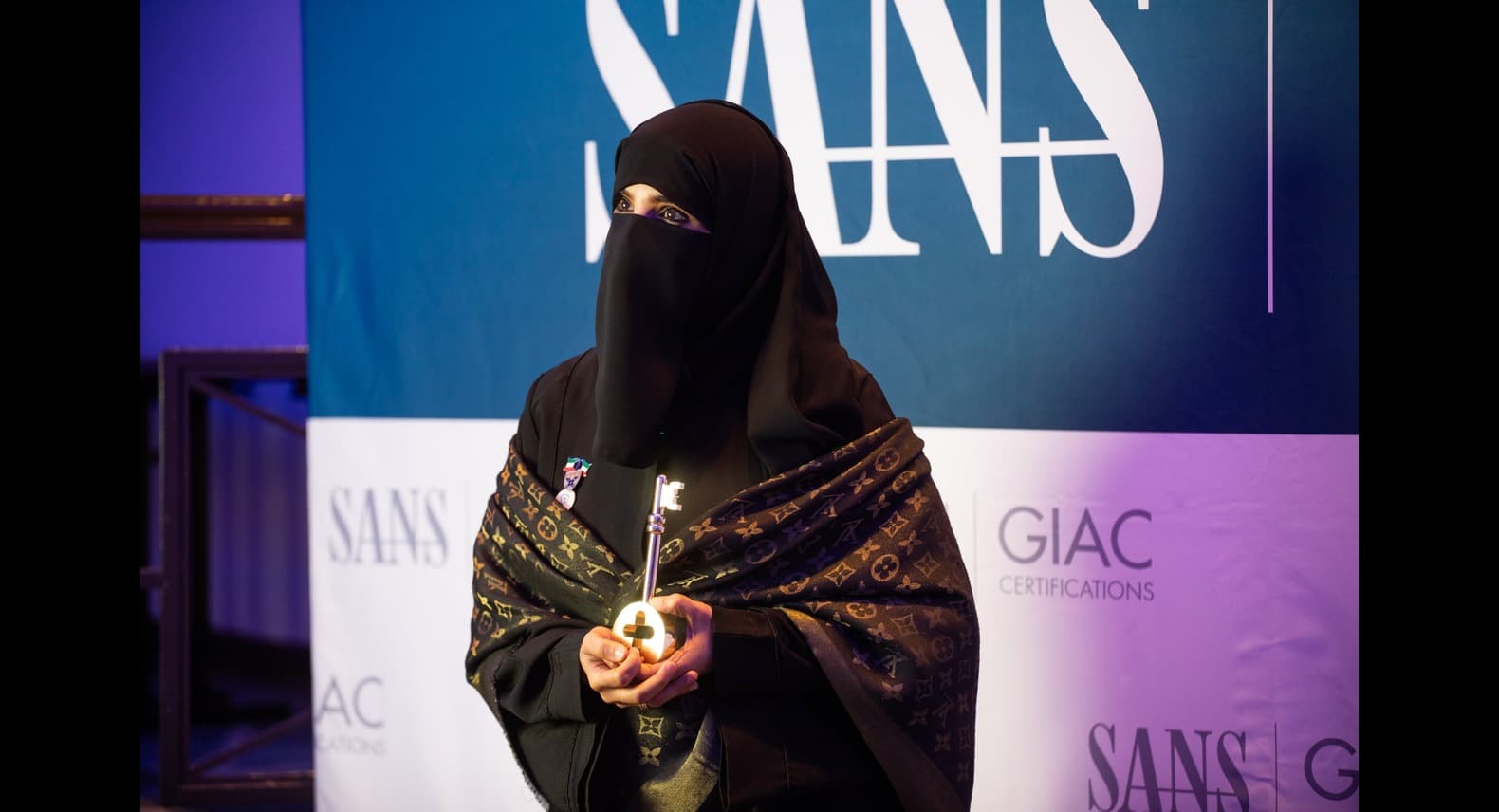 (photo credit: Lauren Murphy): https://www.laurenmurphyphoto.com/